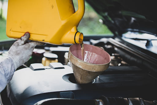 The Importance of Contamination Control in Synthetic Gear Oil Systems